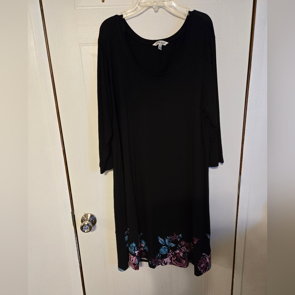 Pioneer Woman  Black Floral Women's dress 293